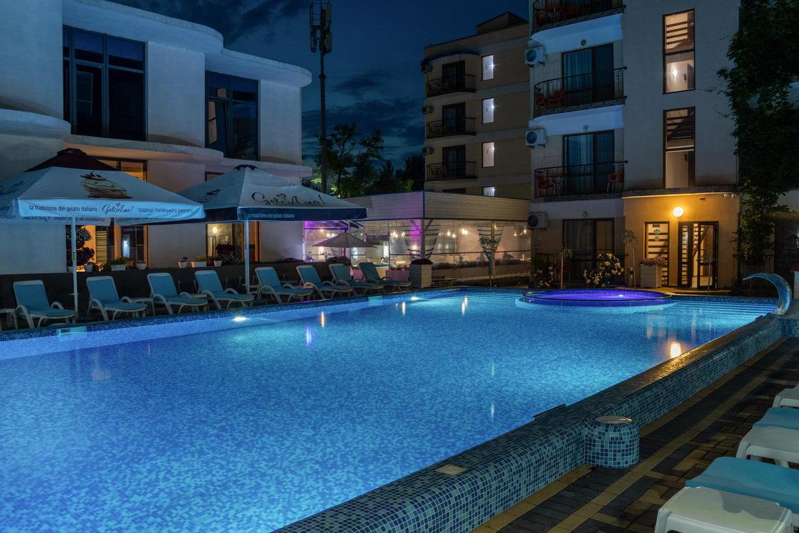 زاتوكا Hotel Grand More المظهر الخارجي الصورة