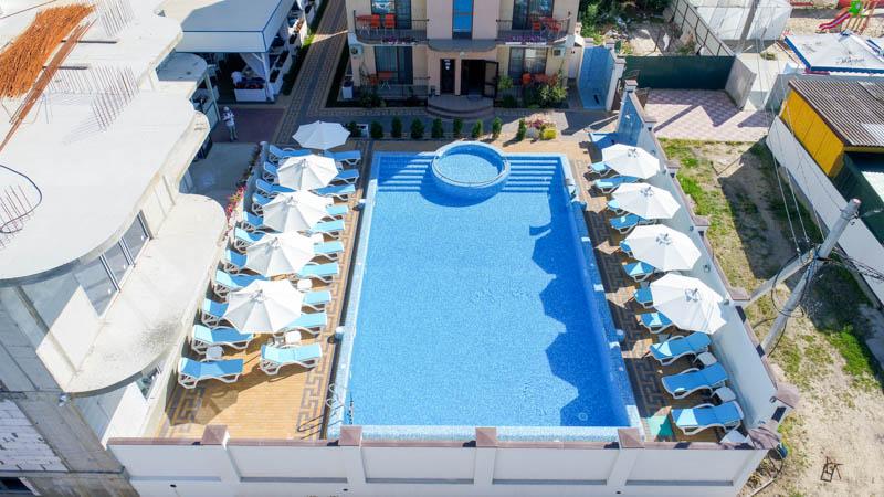 زاتوكا Hotel Grand More المظهر الخارجي الصورة
