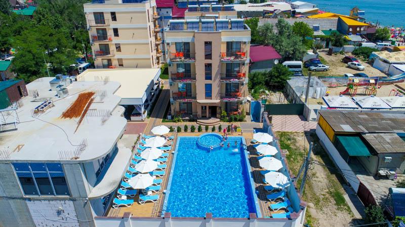 زاتوكا Hotel Grand More المظهر الخارجي الصورة