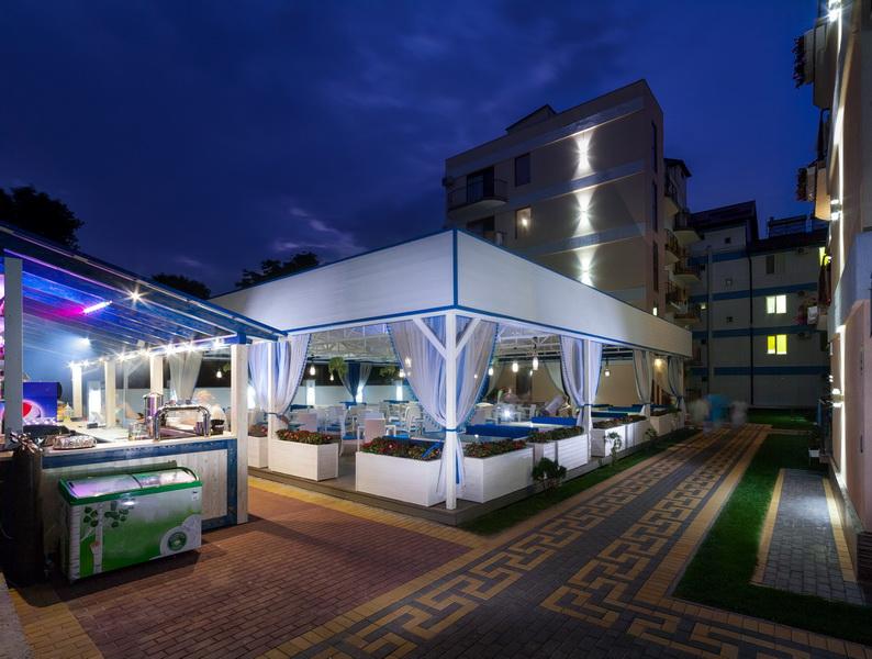 زاتوكا Hotel Grand More المظهر الخارجي الصورة